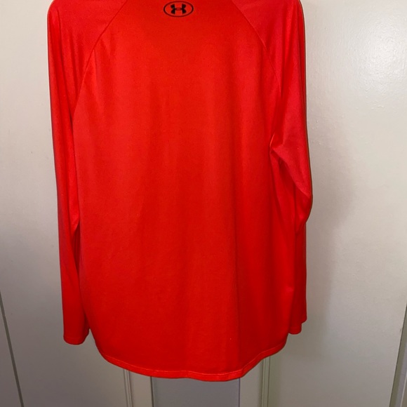 Under Armor HEATGEAR running hoodie - Picture 2 of 5